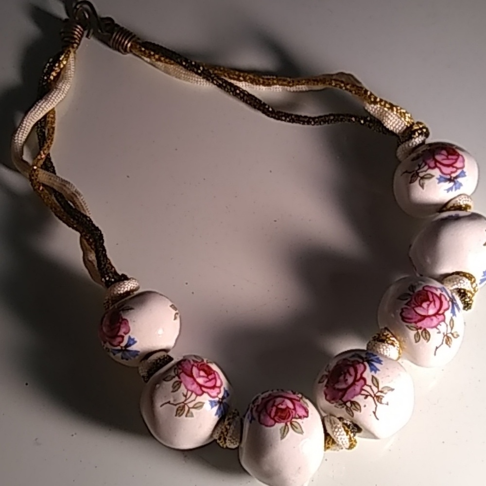 Vintage necklace with painted flower balls